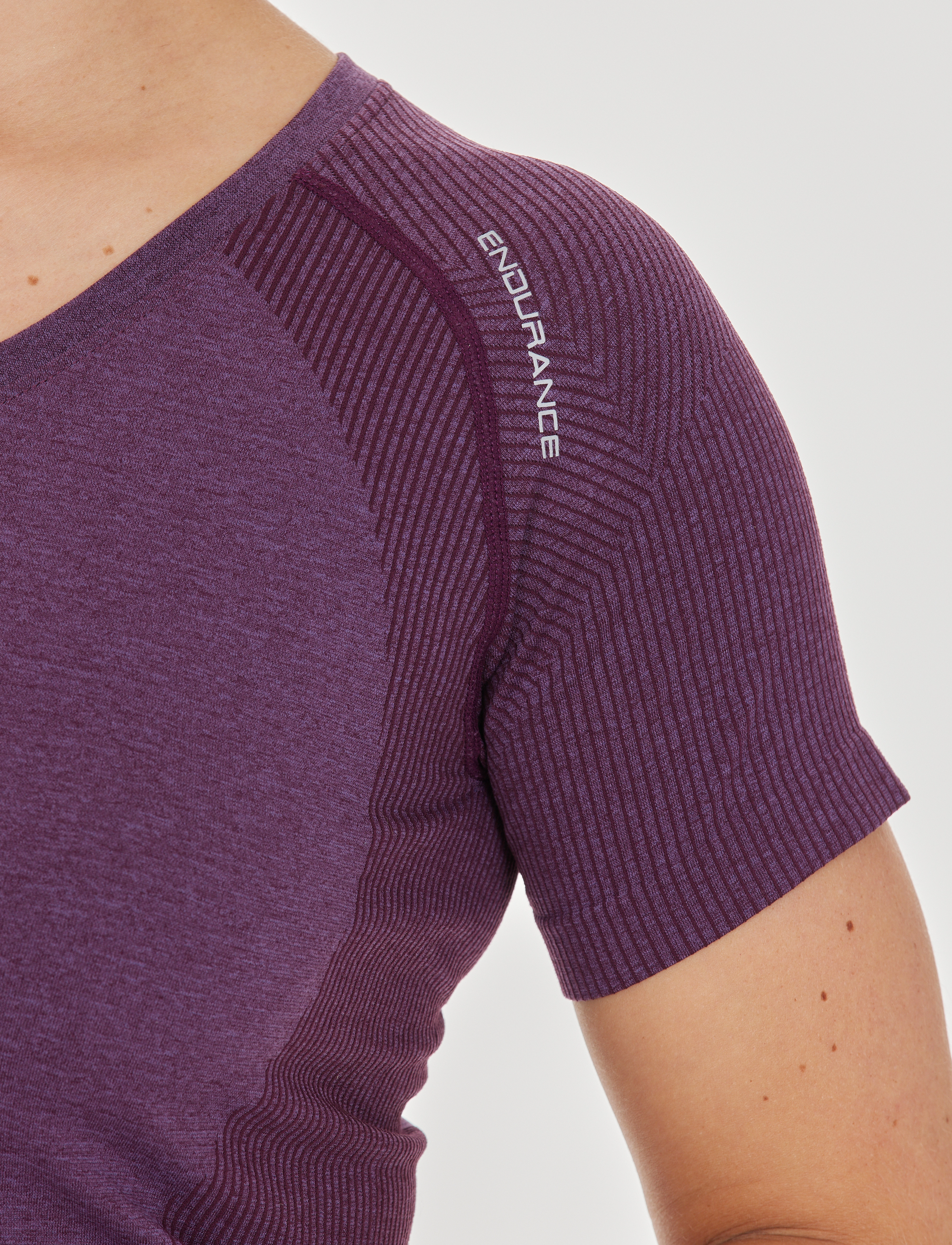 Endurance - Halen W Seamless SS Tee - t-shirts - purple - 5