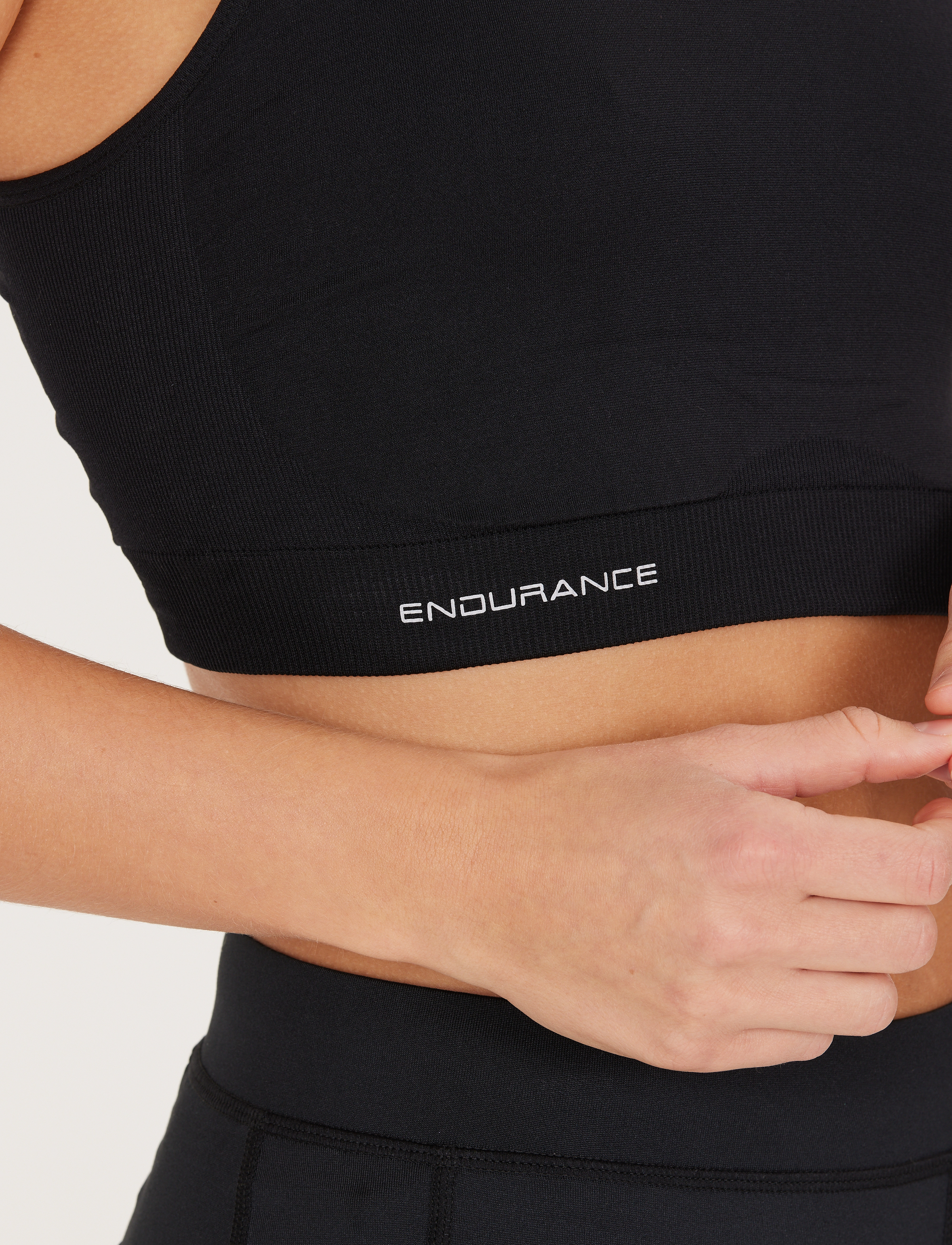 Endurance - Katrina W Seamless Sports Bra - lav støtte - black - 3