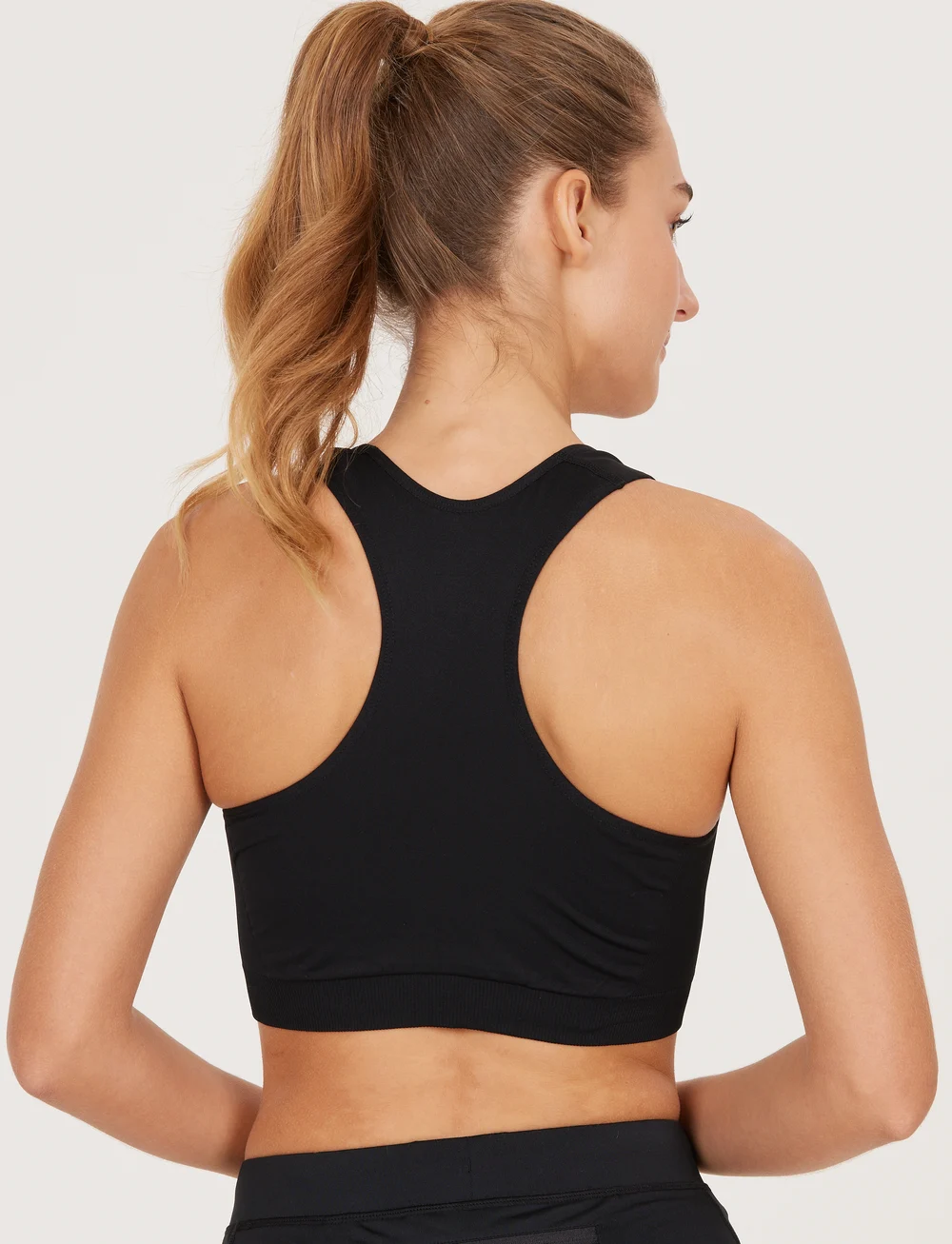 Endurance - Katrina W Seamless Sports Bra - låg support - black - 5