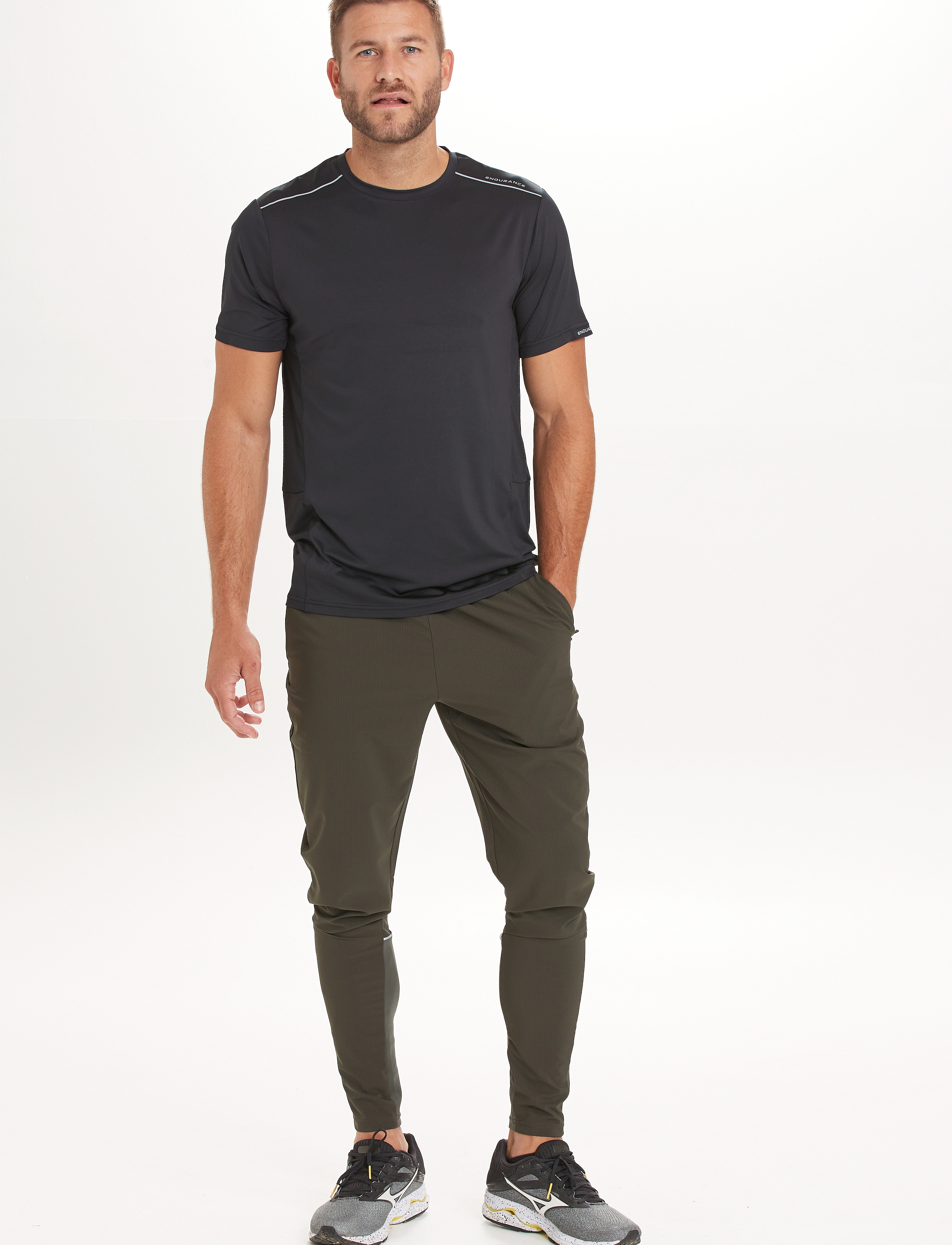 Endurance - Wind M Lightweight Running Pants - green - 4