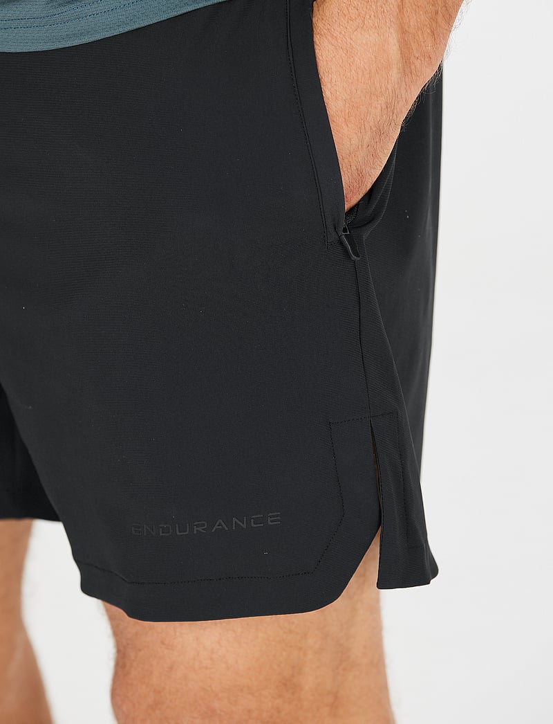 Endurance - Dyne M Shorts - hlaupastuttbuxur - black - 4