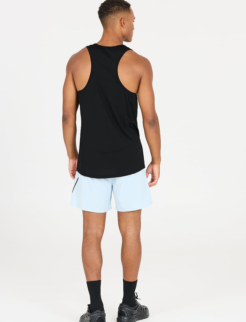 Endurance - Grady M Sleeveless Tee - debardeurs - black - 4