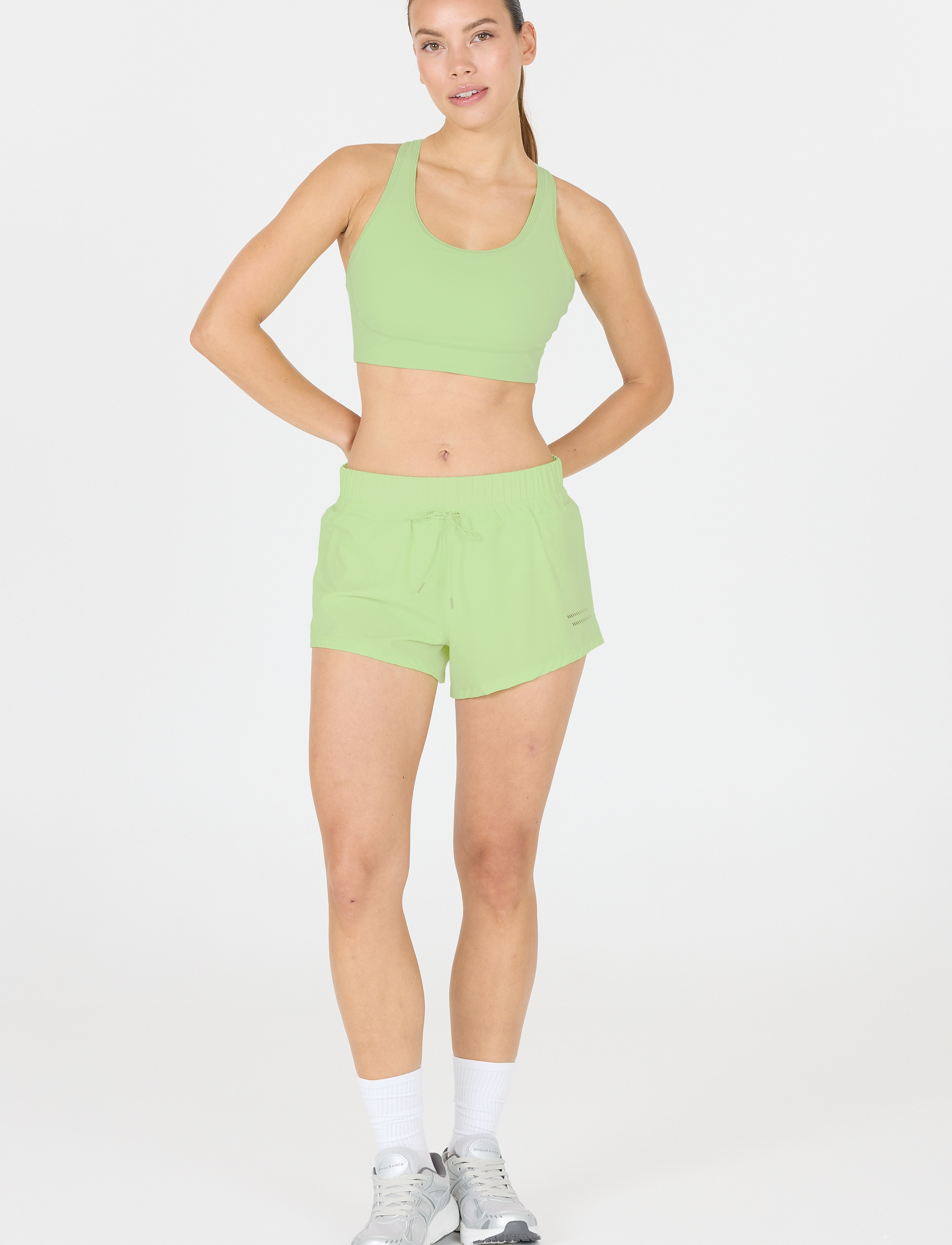 Endurance - Goldwin W Sports Bra - medium support - paradise green - 3