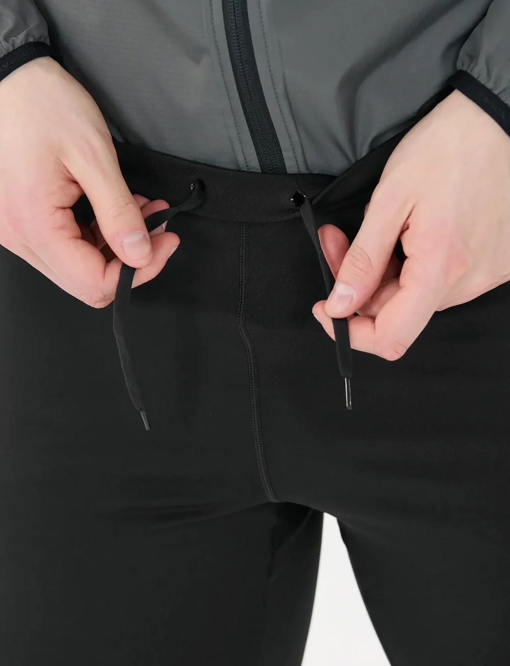 Endurance - Strong M 3/4 Run Tights - jooksuretuusid - black - 3