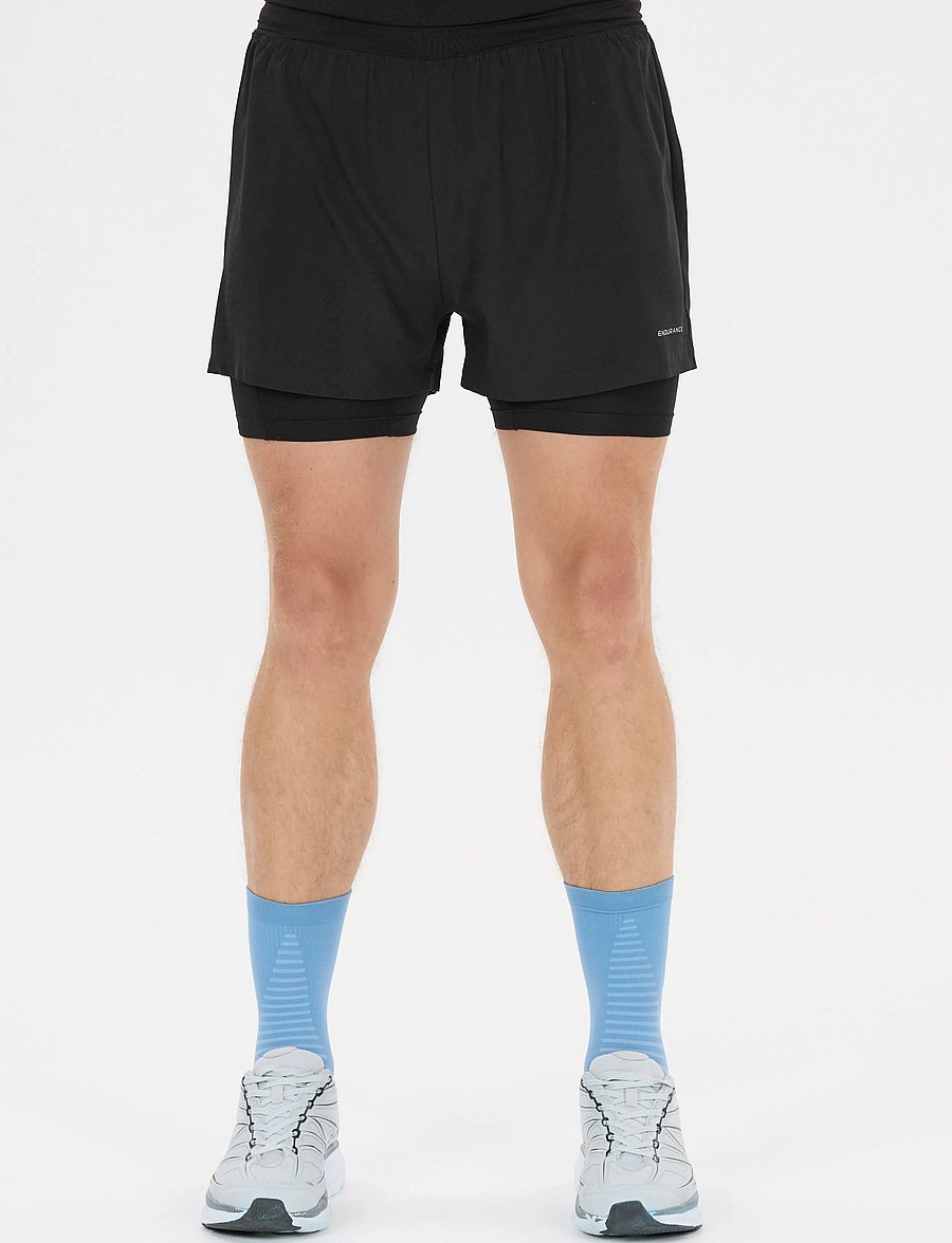 Endurance - Less M 2-in-1 Shorts - träningsshorts - black - 4