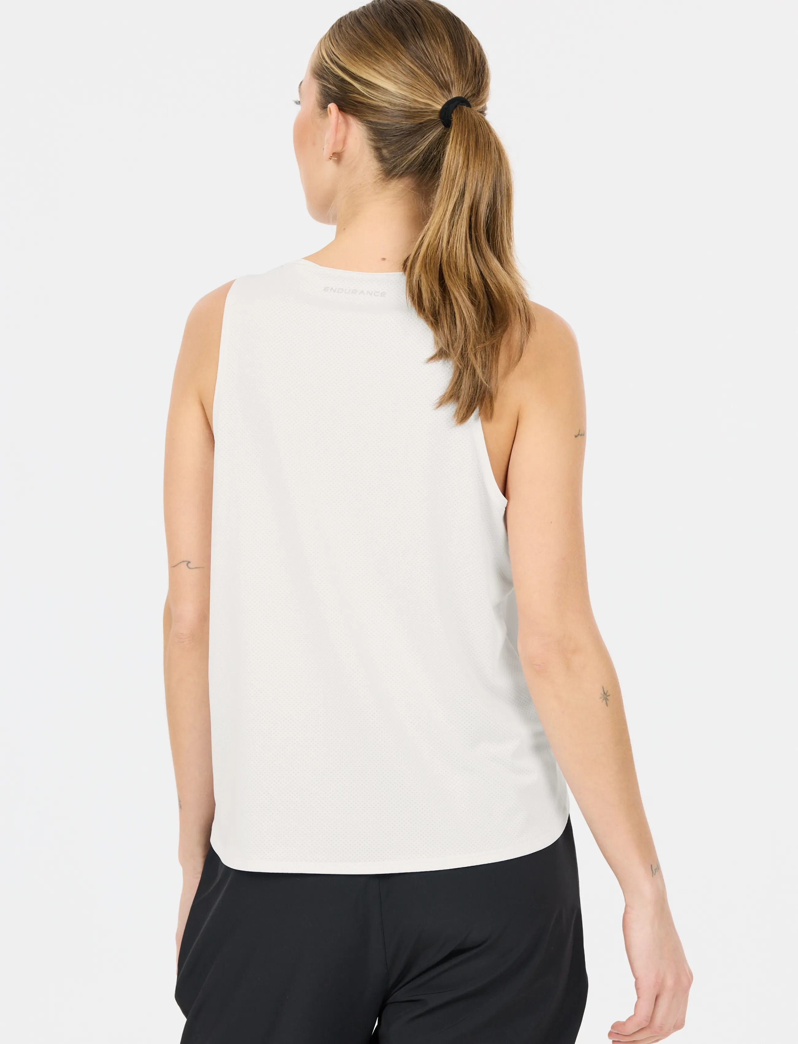 Endurance - Barrbara W Top - tank tops - white - 5
