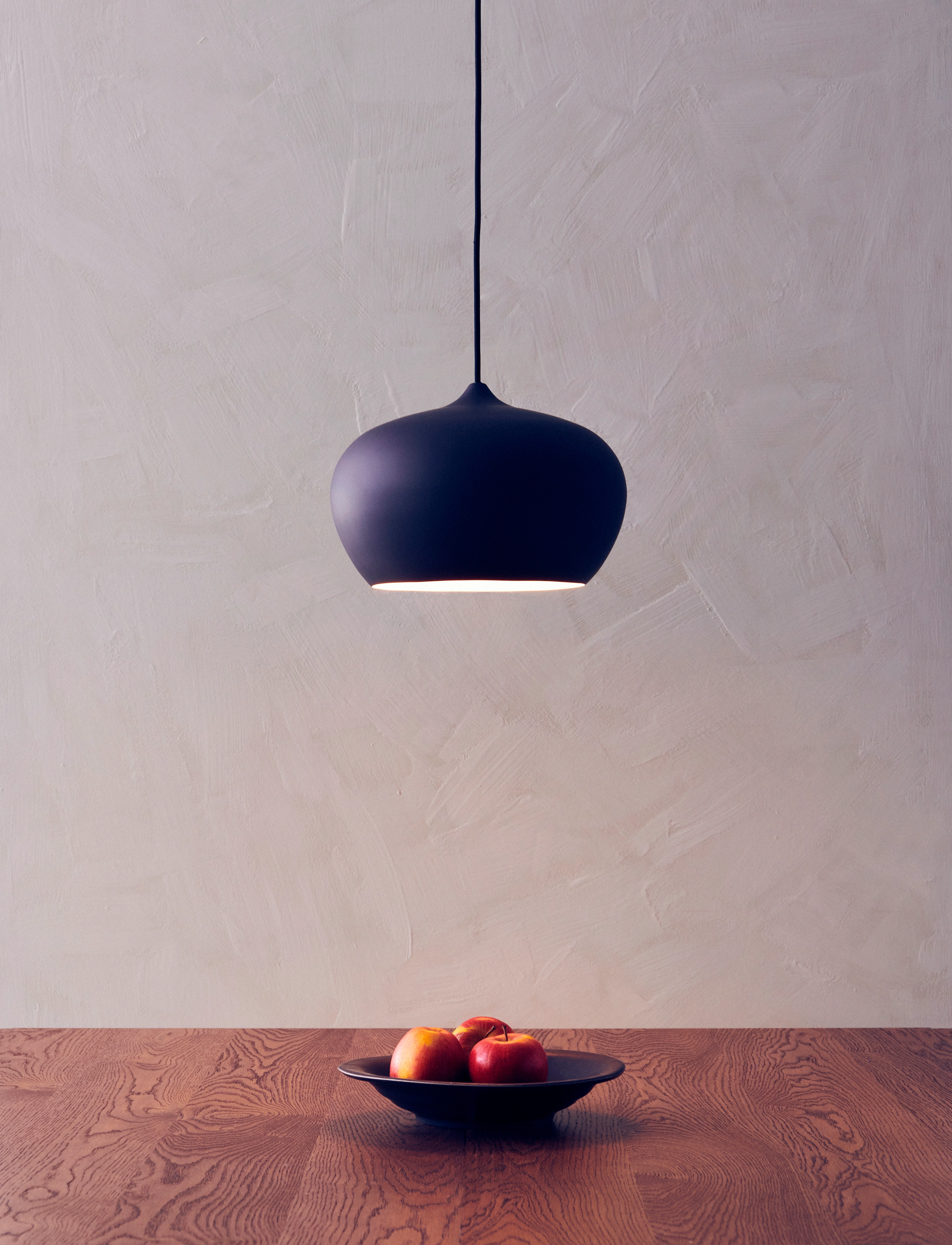 ENKEL LIVING - Apple large pendant - loftslamper - matt black - 2