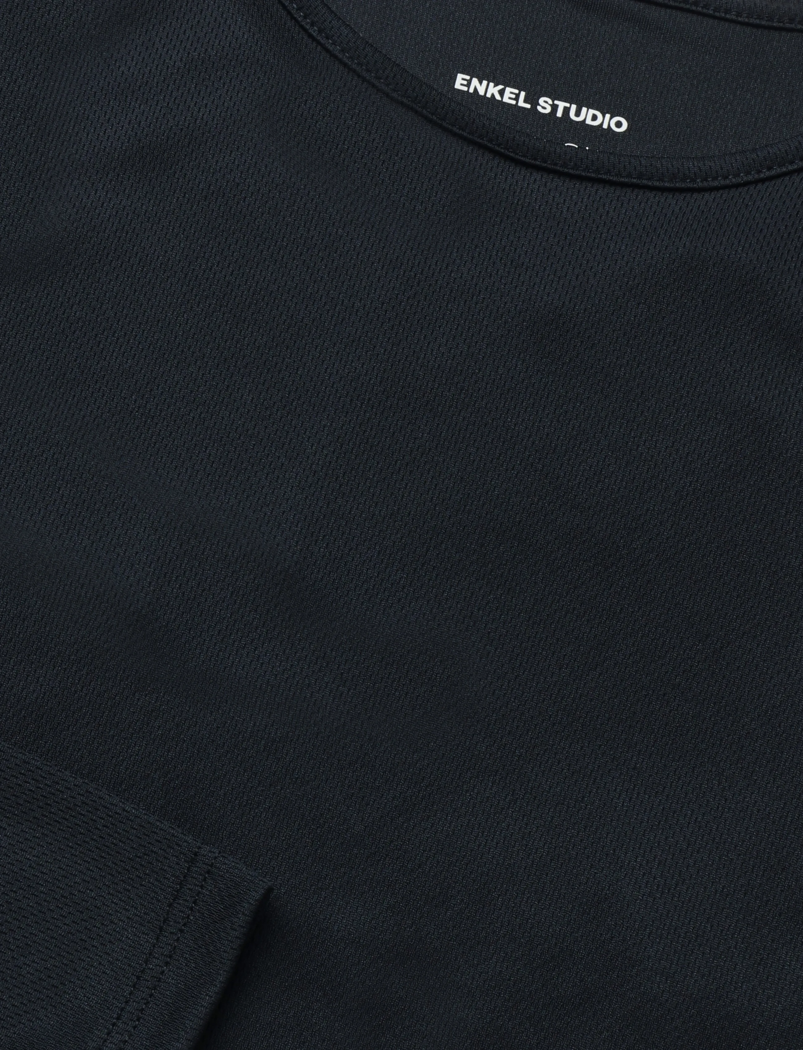 Enkel Studio - Sports T-Shirt L/S Women - laveste priser - black - 2