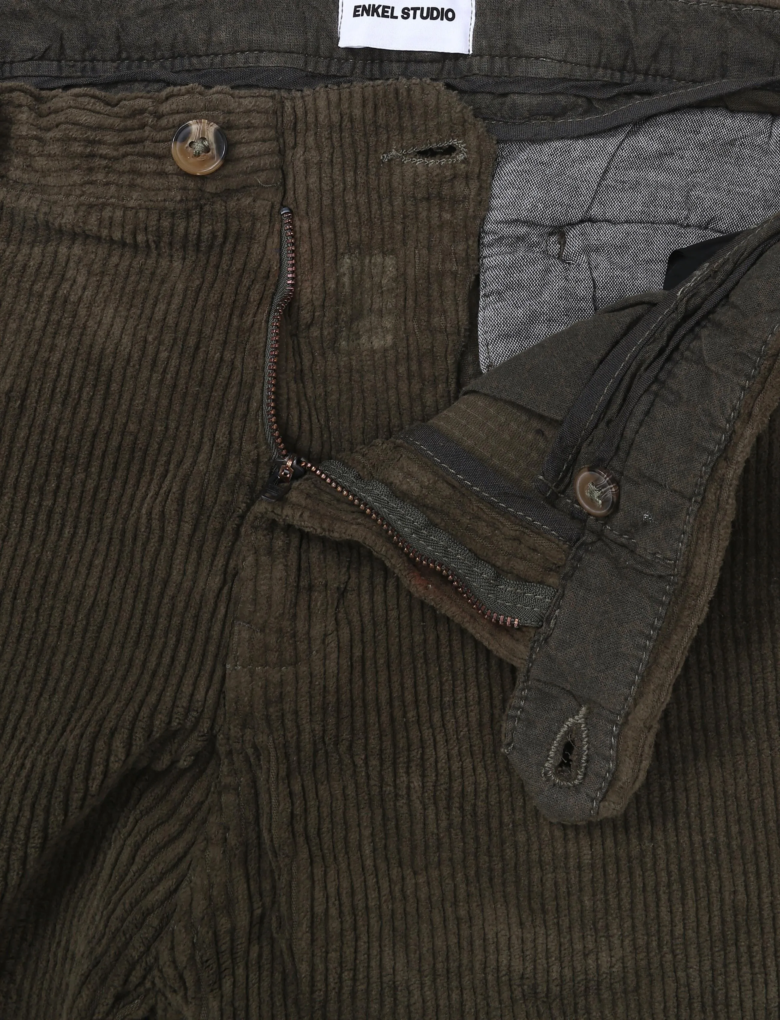 Enkel Studio - Formal corduroy chino - chinos - military - 3