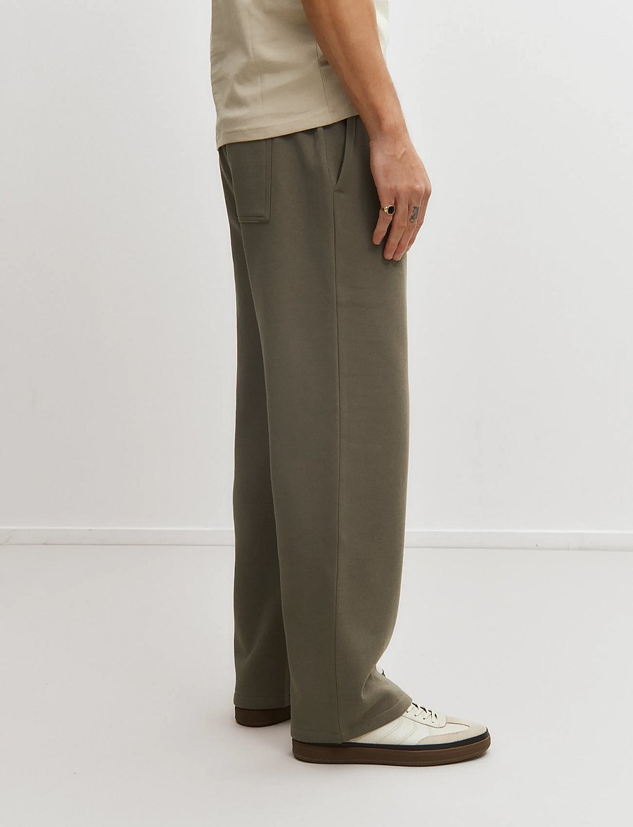 Enkel Studio - Sweat pants - sweatpants - army - 4