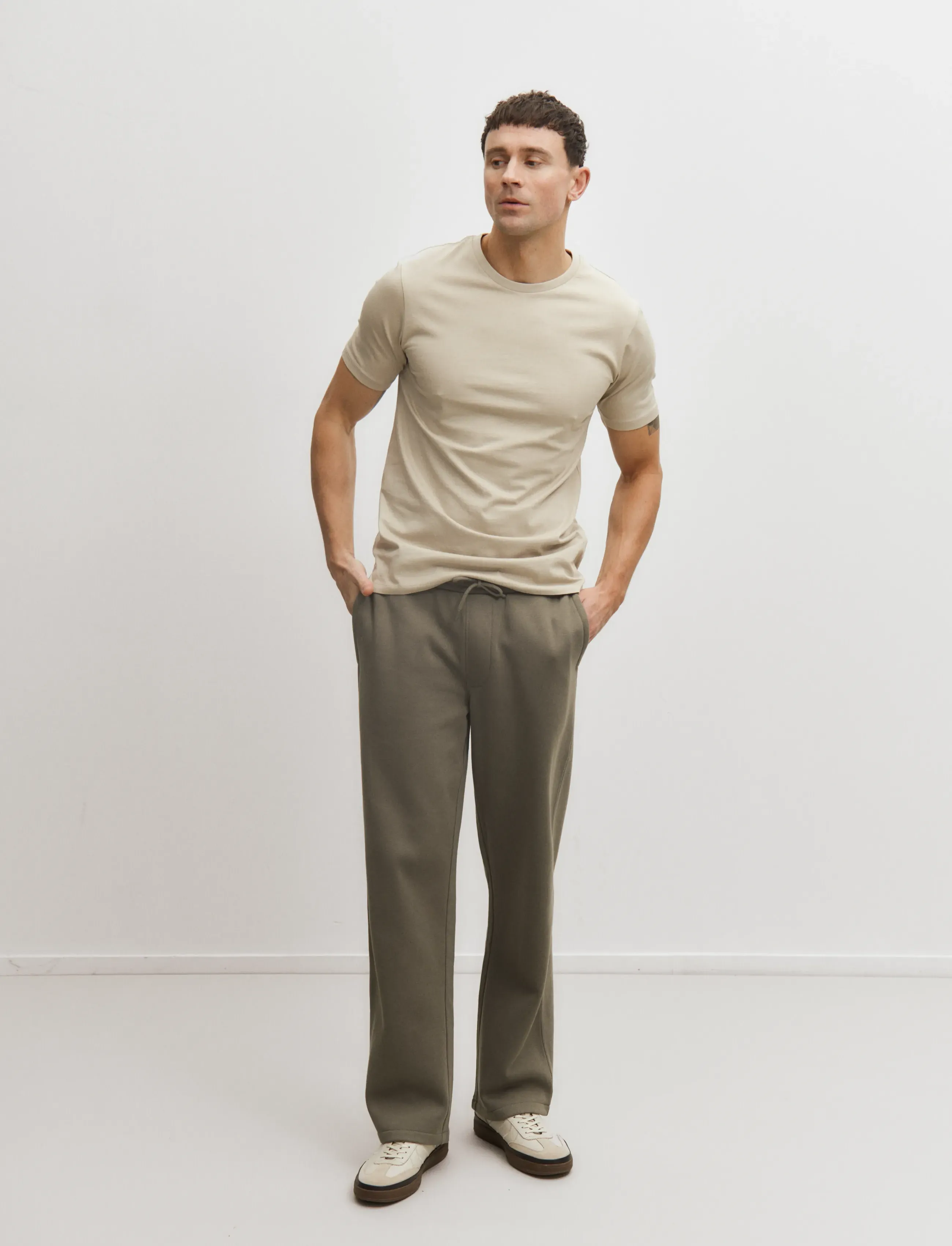 Enkel Studio - Sweat pants - joggingbyxor - army - 5