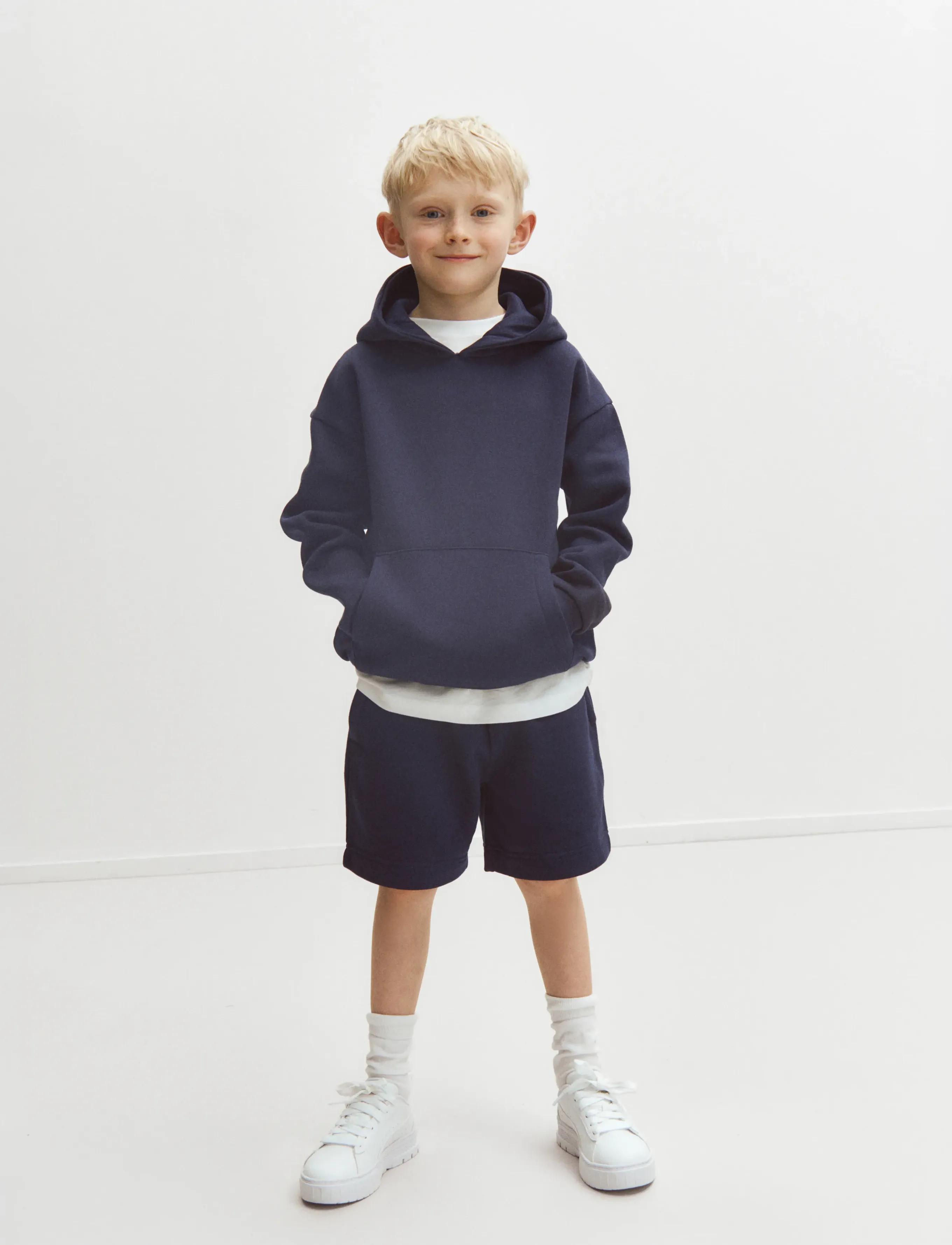 Enkel Studio Sweat Shorts, 140, Navy, Shorts > Svedeshorts, Børn