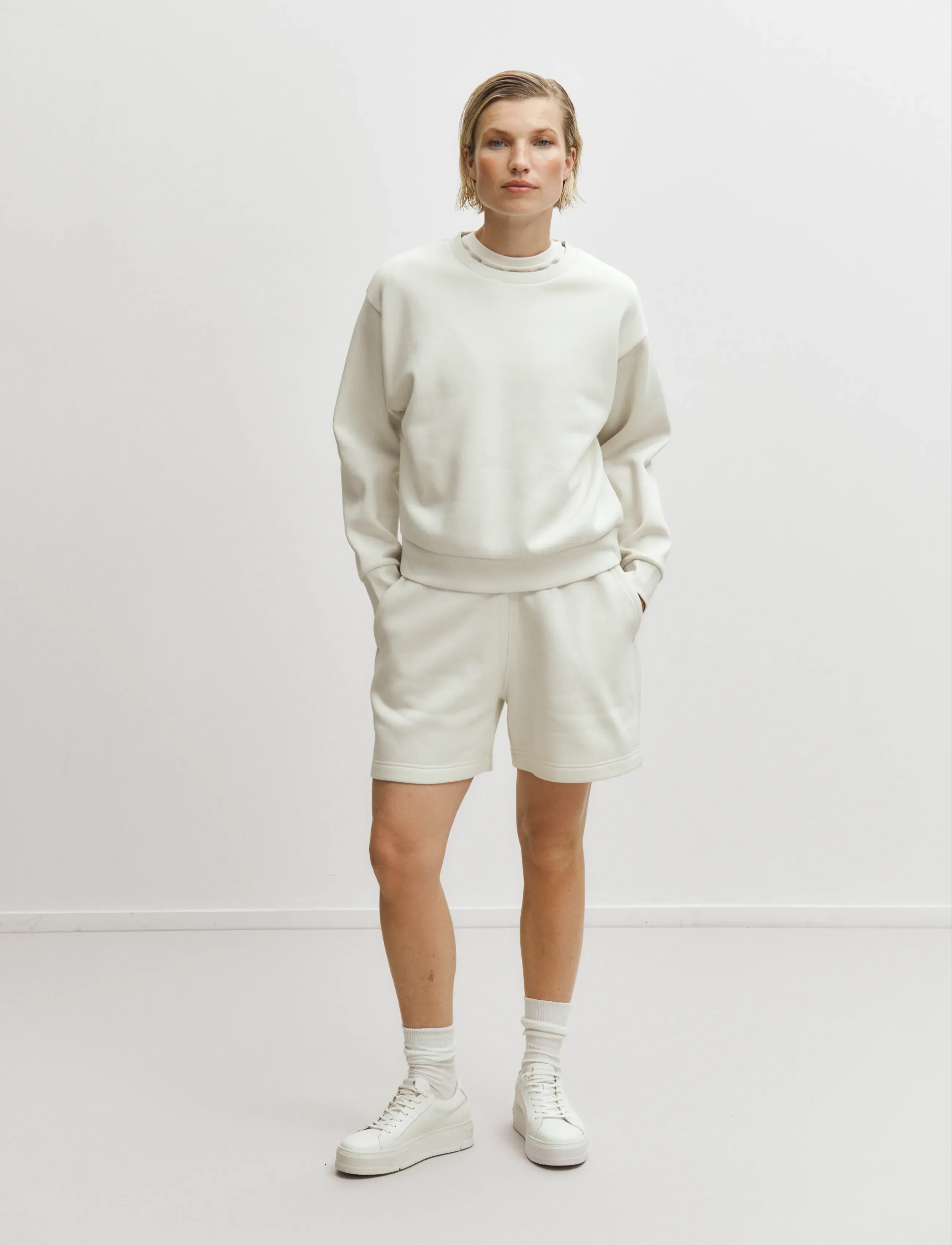 Enkel Studio - Sweat shorts - sweatshorts - bone white - 4