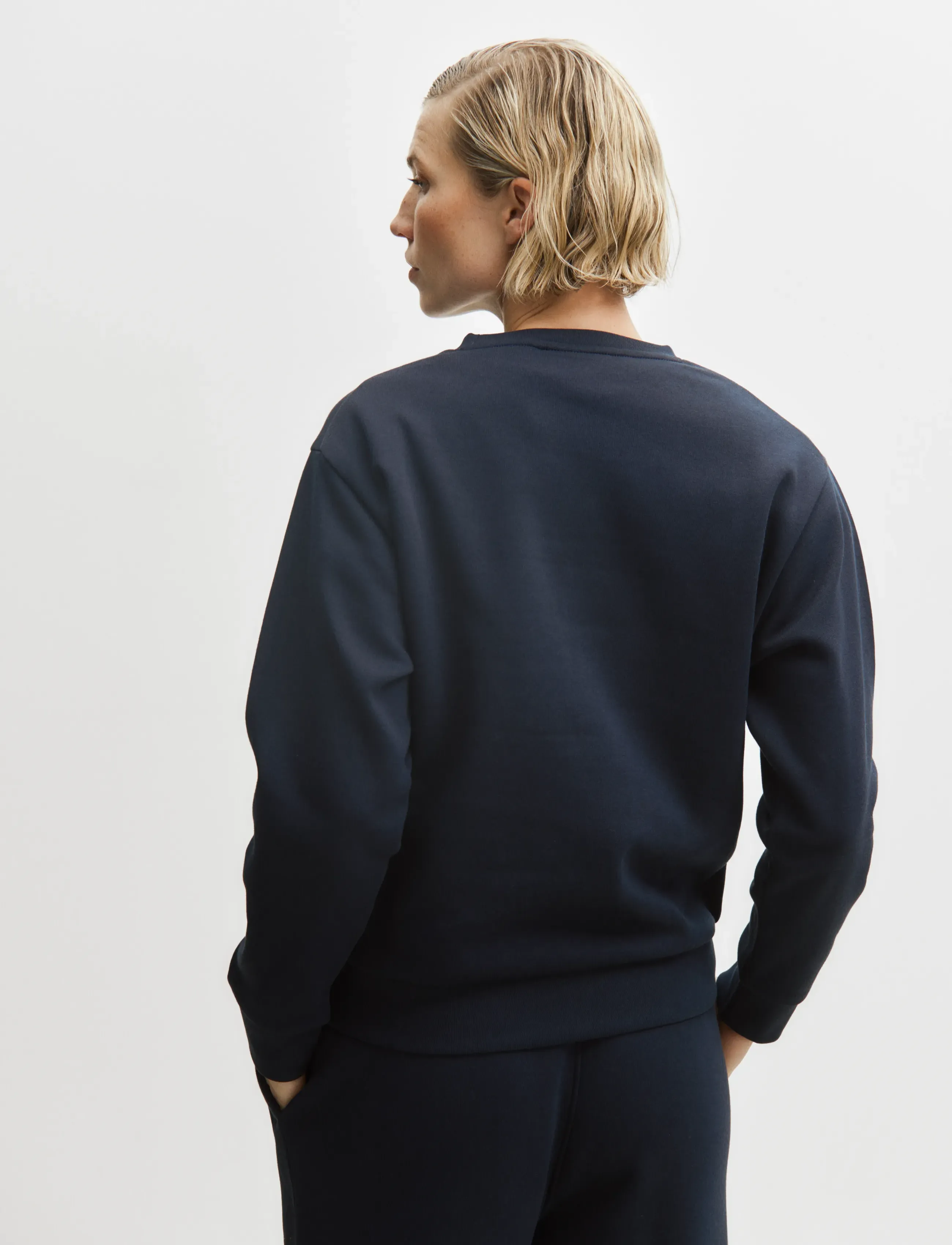 Enkel Studio - O-neck sweat oversize - everyday style - navy - 3