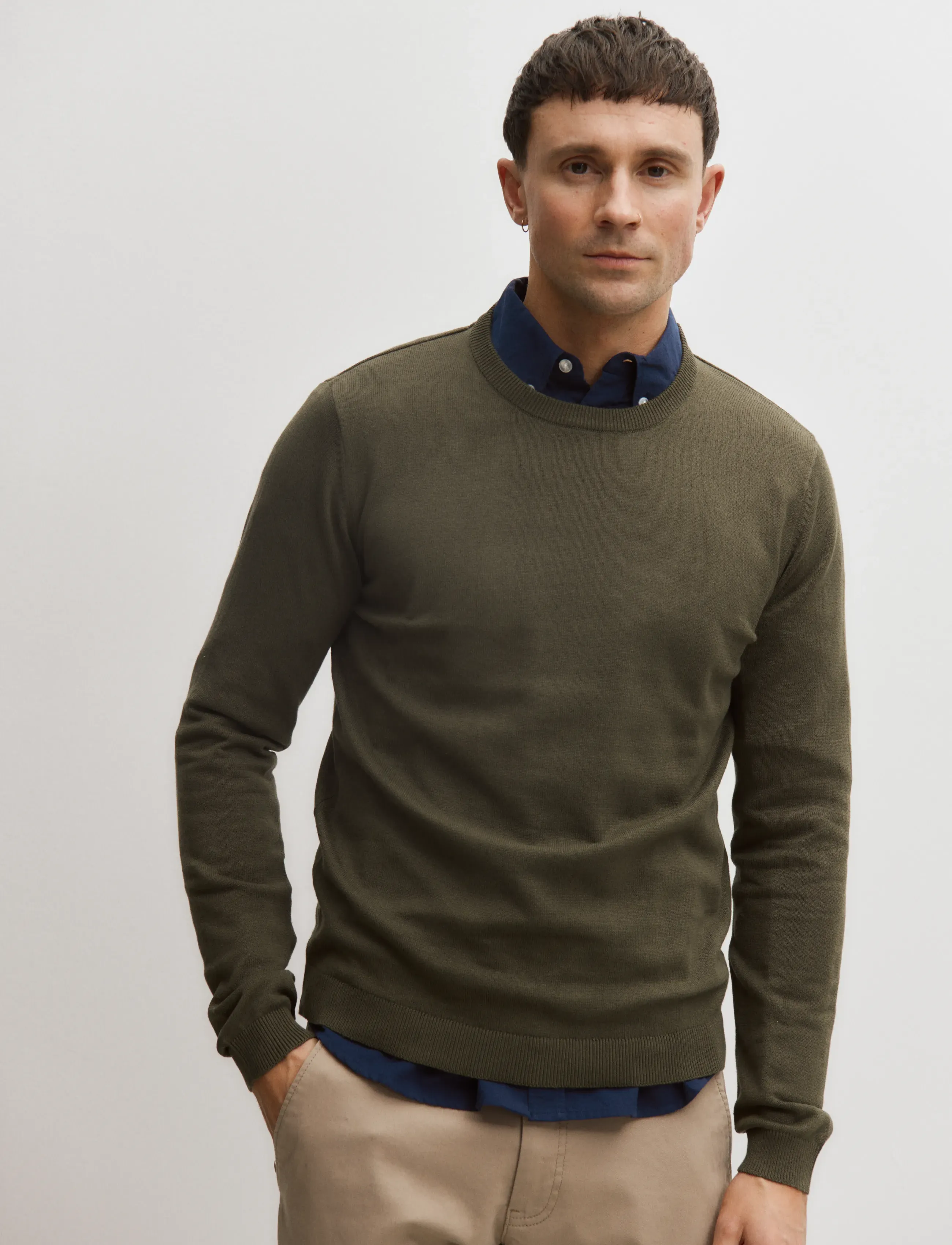 Enkel Studio O-Neck Knit, S, Knitwear, Khakigrün - Round Necks, Männerswear