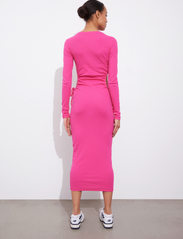 Envii - ENALLY LS HOLE DRESS 5314 - midi jurken - beetroot purple - 5
