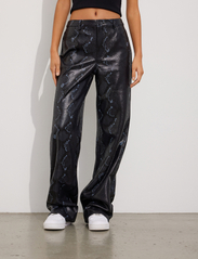 Envii - ENROCK PANTS 7006 - party wear at outlet prices - black snake - 3