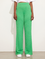 Envii - ENLAURA PANTS 6960 - straight leg trousers - kelly green - 2