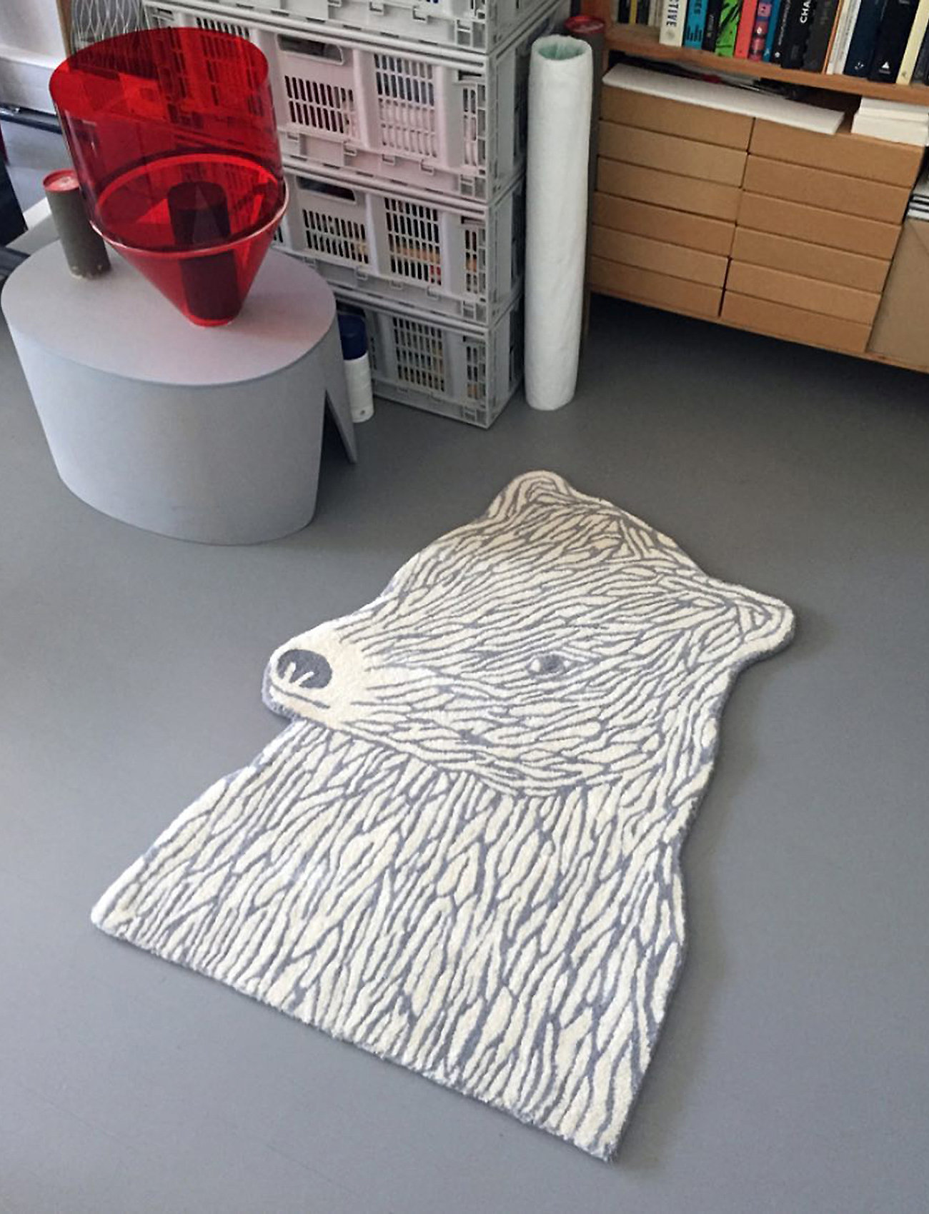 EO - Bear Carpet - mattor - grey and white - 1