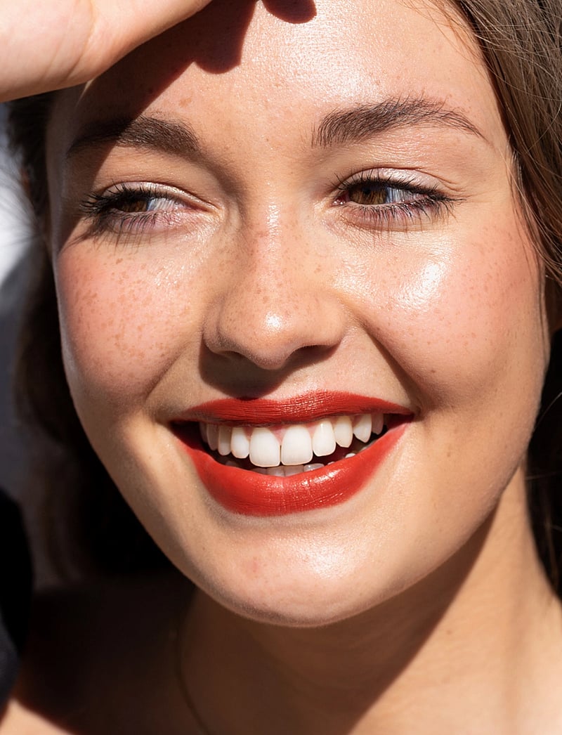 Ere Perez - Coco Crayon - Wild - makeup - wild - 2