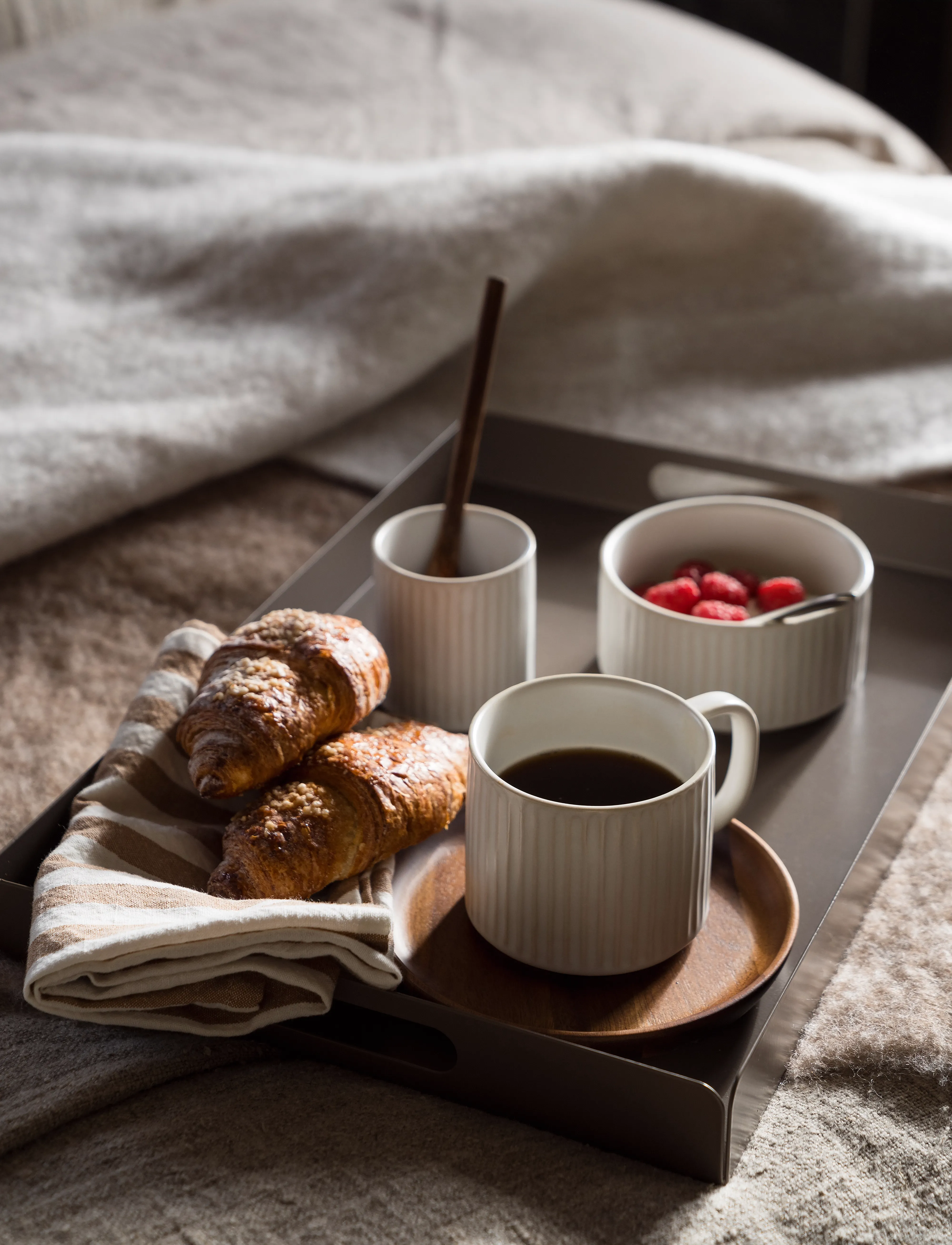 ERNST Metal Tray, 28.5X18X4 cm, Dining & Table Accessories, Grau - Trays, Homeware