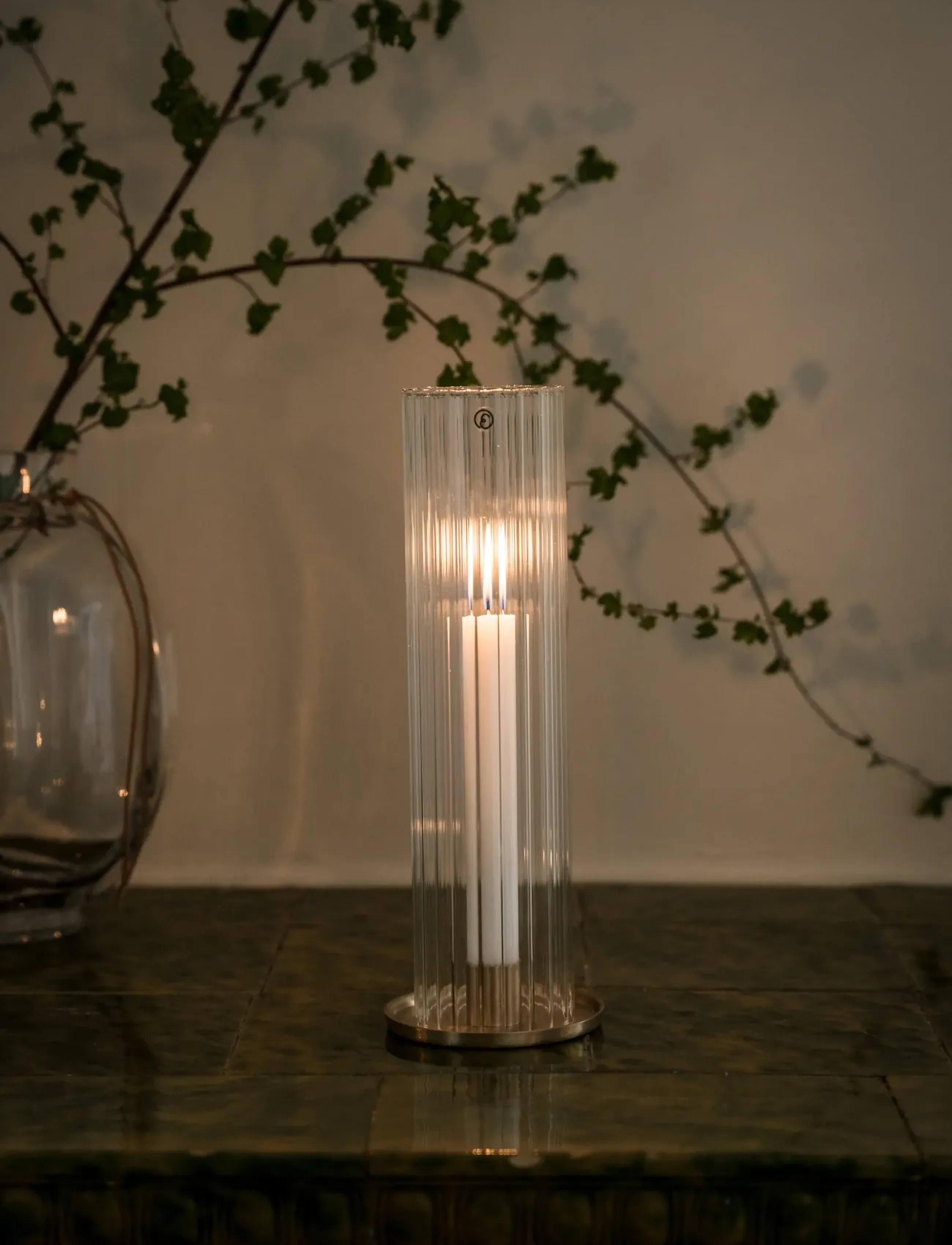 ERNST - Candleholder - ljushållare - brass / clear - 0