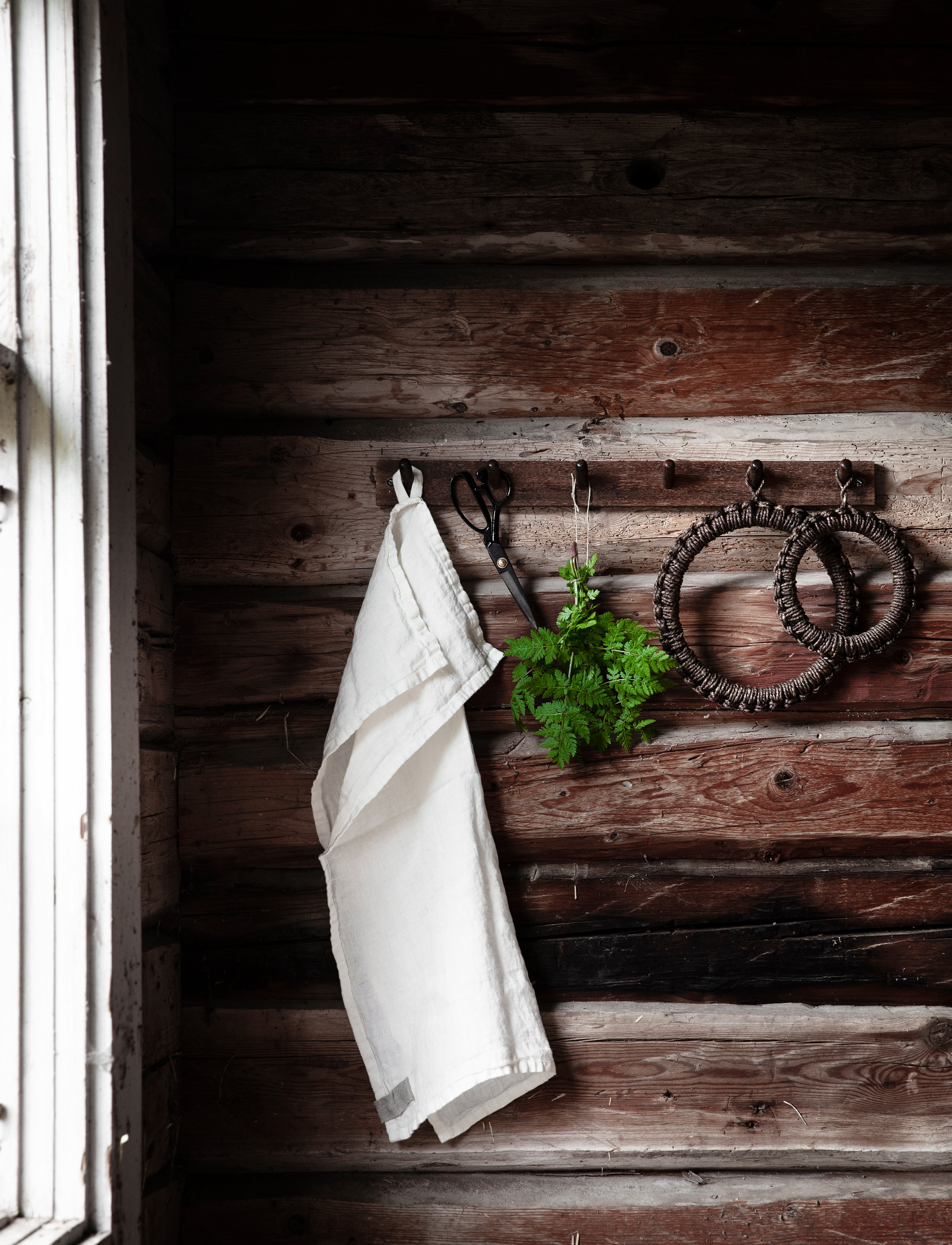 ERNST Liste Over Knapper, L:59.5 cm, Furniture - Coat Hooks & Racks, Homeware