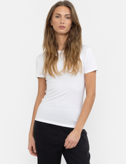 Esme Studios - ESPenelope Slim Fit T-shirt - zemākās cenas - white - 2