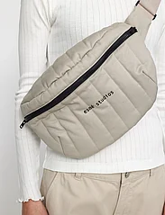 Esme Studios - ESNine Bum Bag - belt bags - pure cashmere - 5