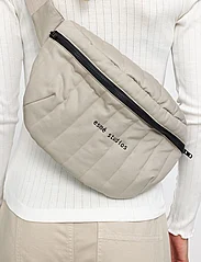 Esme Studios - ESNine Bum Bag - belt bags - pure cashmere - 6