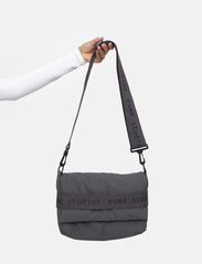 Esme Studios - ESSabina Clutch Bag - feestelijke kleding voor outlet-prijzen - magnet - 5