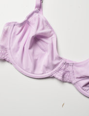 Esprit Bodywear Women - Unpadded underwire bra with lace - najniższe ceny - violet - 2