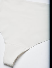 Esprit Bodywear Women - Made of recycled material: shaping-effect thong - Õmblusteta aluspüksid - off white - 2