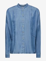 Esprit Casual - Lightweight denim blouse - langærmede bluser - blue medium wash - 0
