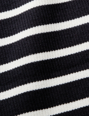 Esprit Casual - Skirts flat knitted - strikkede skjørt - black 2 - 3