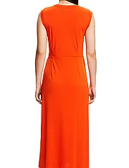 Esprit Casual - Dresses knitted - sukienki do kolan i midi - bright orange - 2