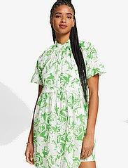 Esprit Casual - Dresses light woven - sukienki koszulowe - citrus green 4 - 2