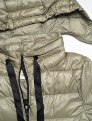 Esprit Casual - Quilted coat with detachable drawstring hood - päällystakit - pale khaki - 4