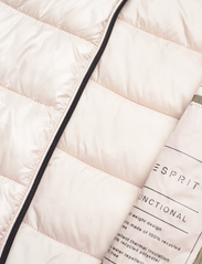 Esprit Casual - Made of recycled material: quilted body warmer with - gefütterte westen - cream beige 2 - 4