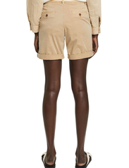 Esprit Casual - Shorts with braided raffia belt - chino lühikesed püksid - sand - 1