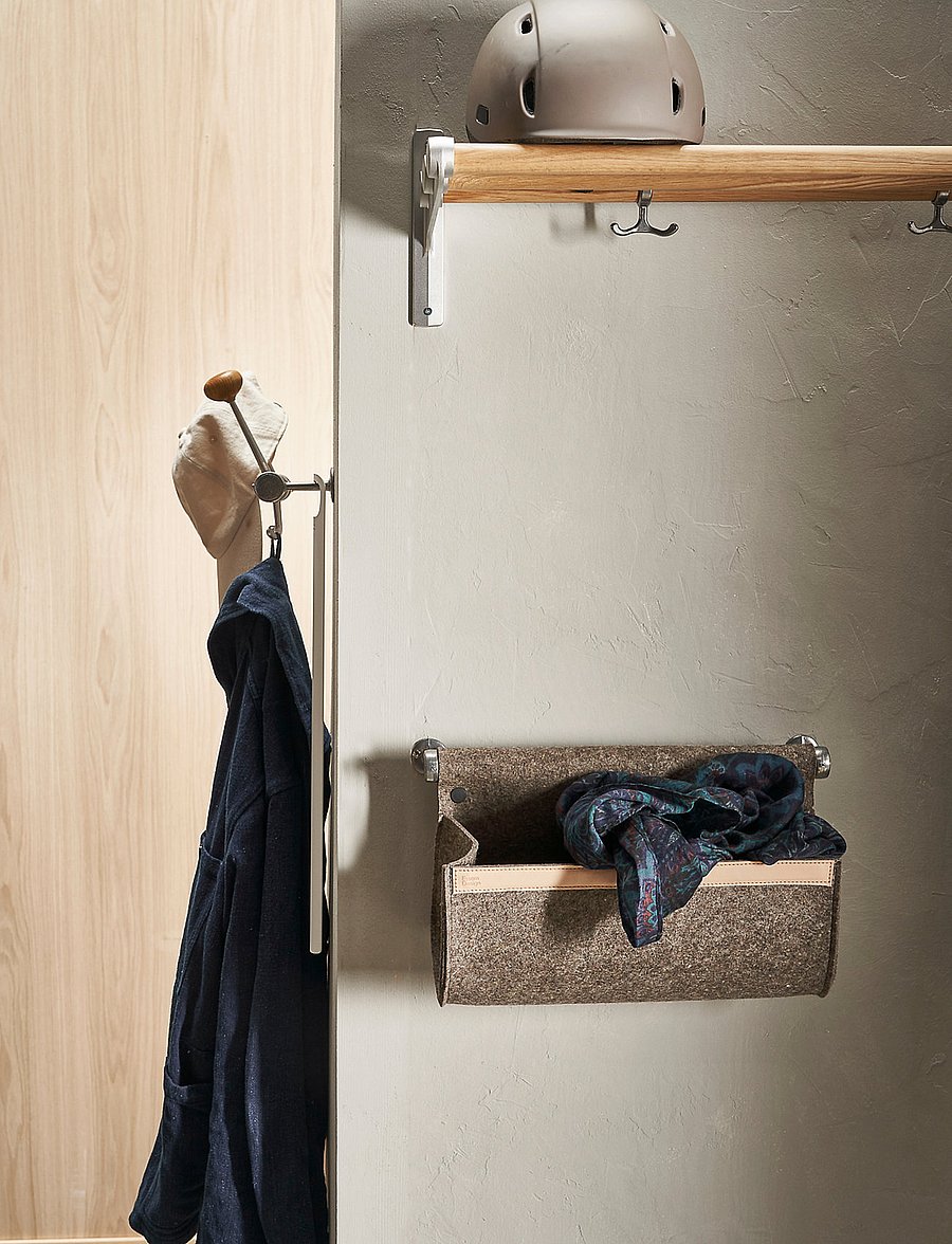Essem Design - Nostalgi hat shoe rack - riputuskonksud ja nagid - oak,aluminium - 1