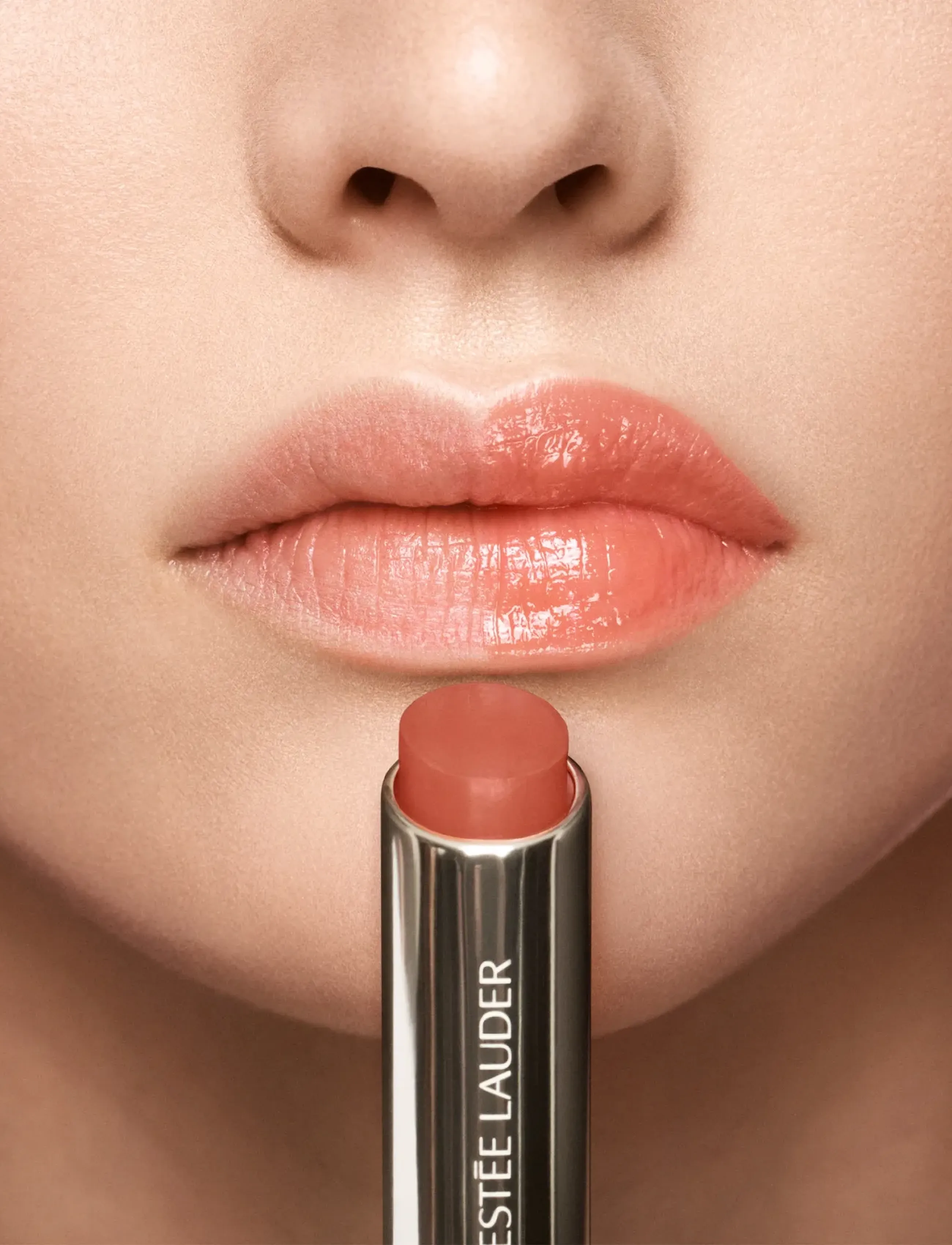 Estée Lauder Futurist Hydraplump Lip Balm, 2.8 G, Red, Lip Care > Lip Balm, Dame