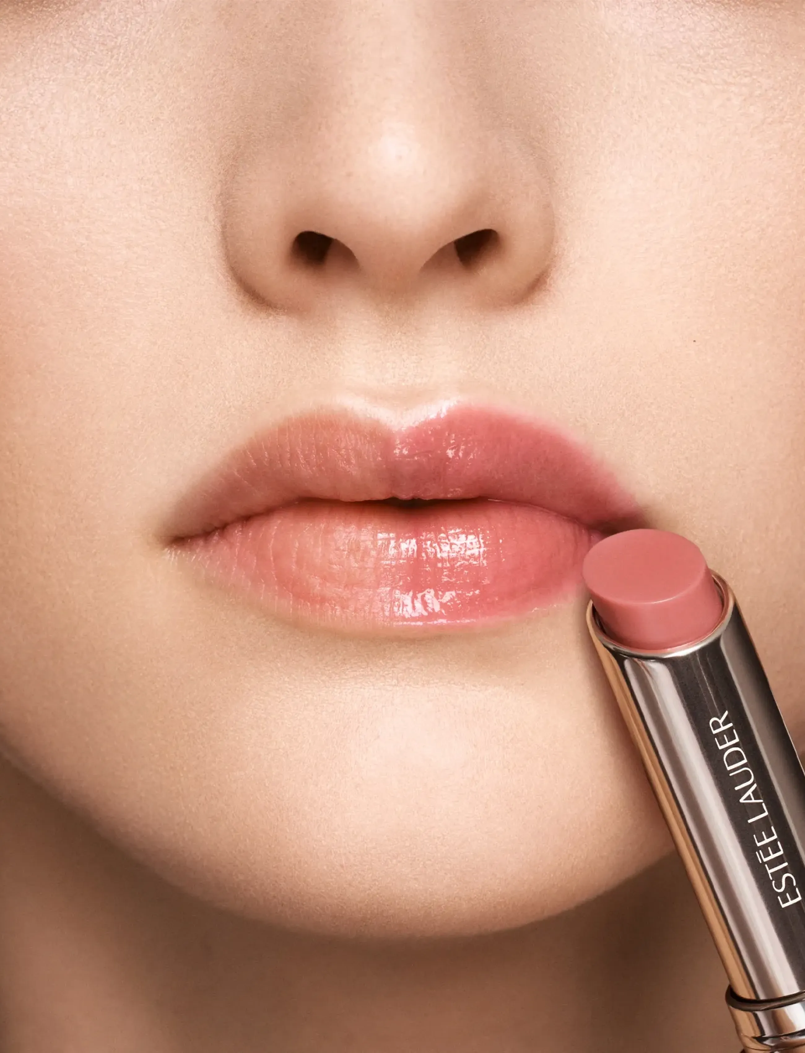 Estée Lauder Futurist Hydraplump Lip Balm, 2.8 G, Red, Lip Care > Lip Balm, Dame
