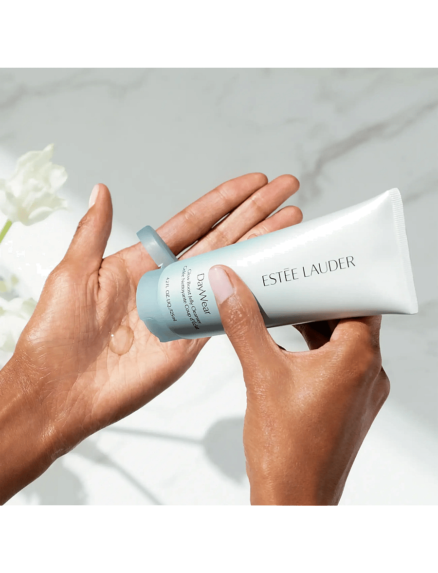 Estée Lauder - Daywear Glow Boost Jelly Cleanser - foaming cleanser - clear - 5