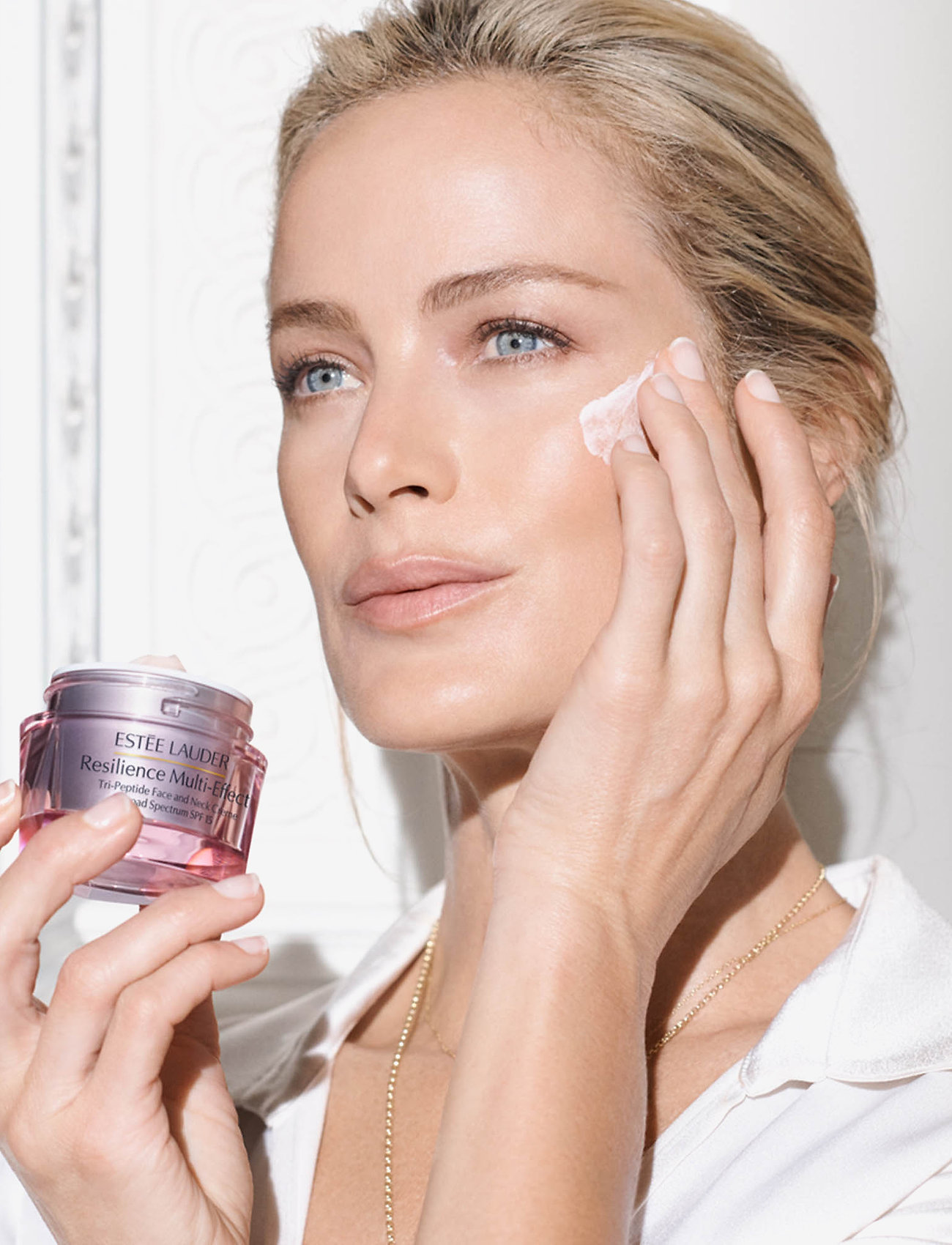 Estée Lauder - Resilience Multi-Effect Tri-Peptide Face and Neck Creme Dry SPF 15 - day cream - no color - 3