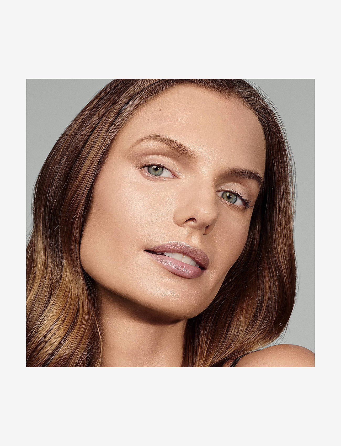 Estée Lauder - Futurist Hydra Rescue Moisturizing Makeup SPF45 - makeup - 2n1 desert beige - 1