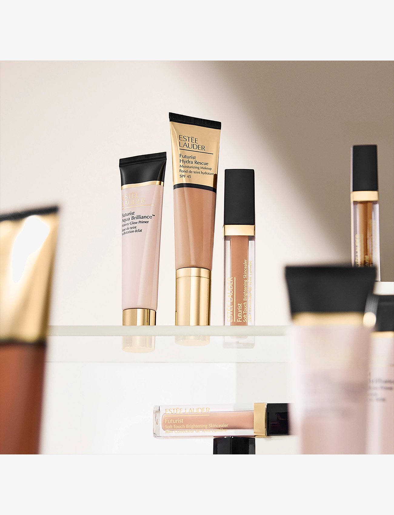 Estée Lauder - Futurist Hydra Rescue Moisturizing Makeup SPF45 - 5n2 amber honey - 4