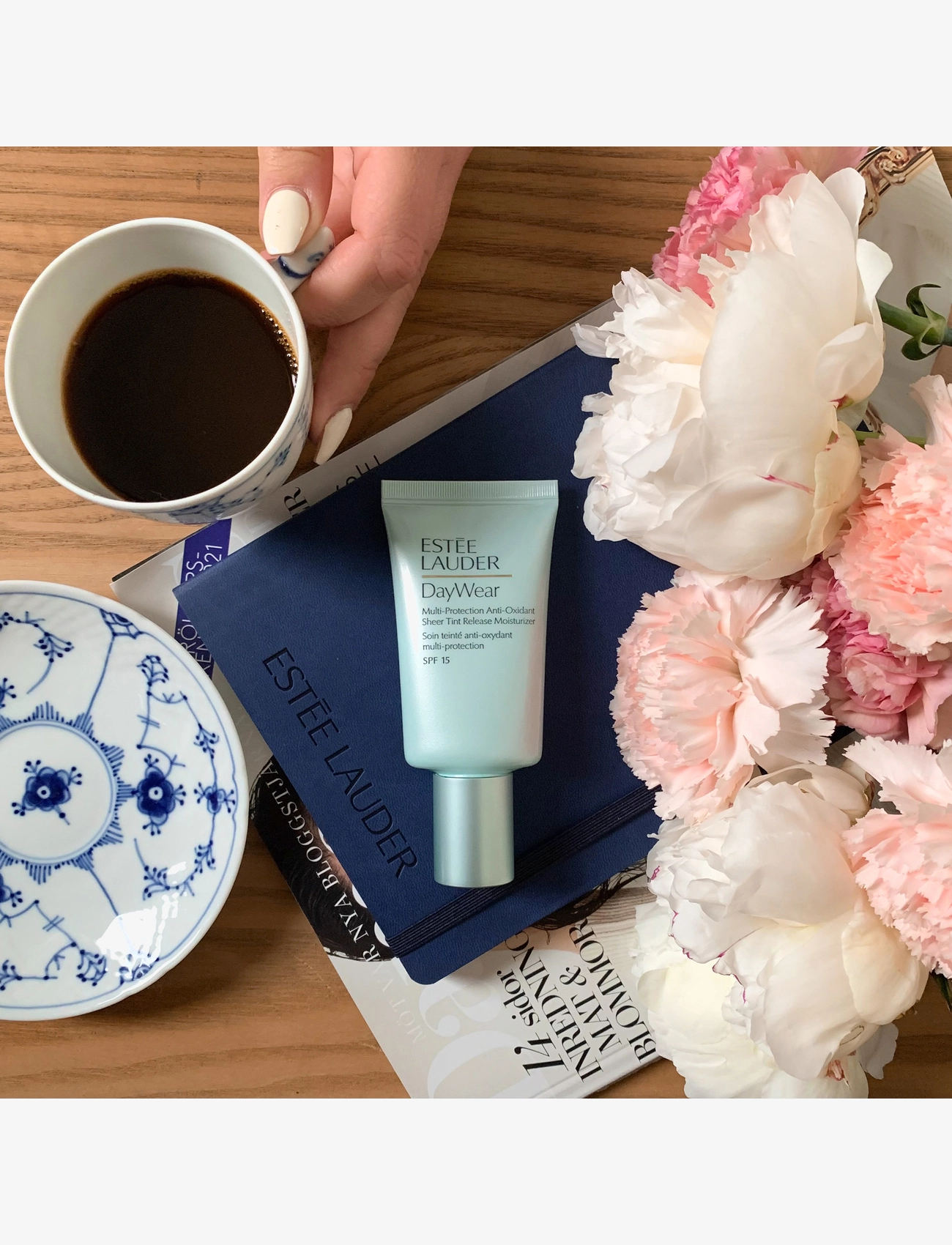 Estée Lauder - DayWear Sheer Tint Release SPF 15 - natural - 3