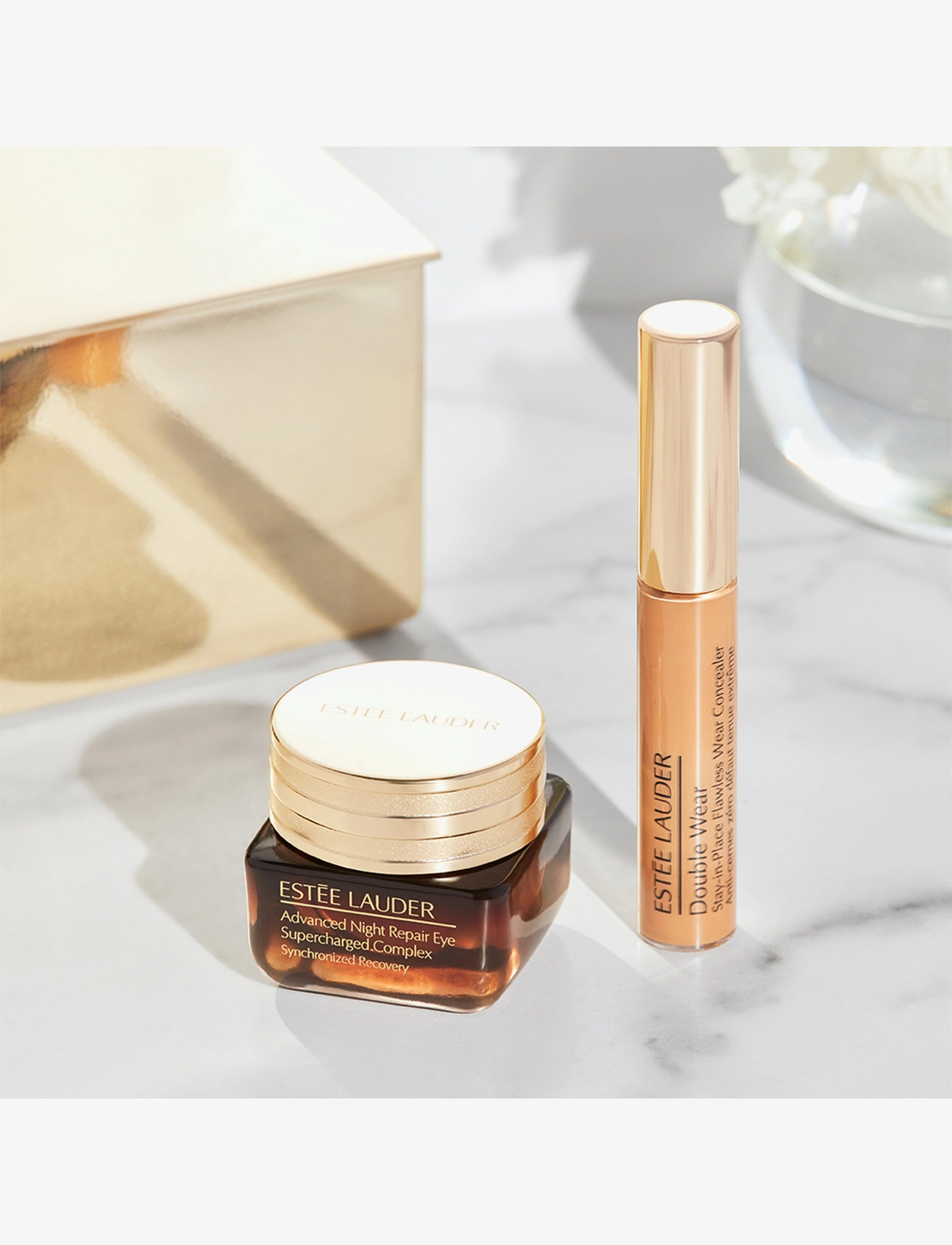 Estée Lauder - Double Wear Stay-In-Place Flawless Wear Concealer - makeup - 8n very deep - 3