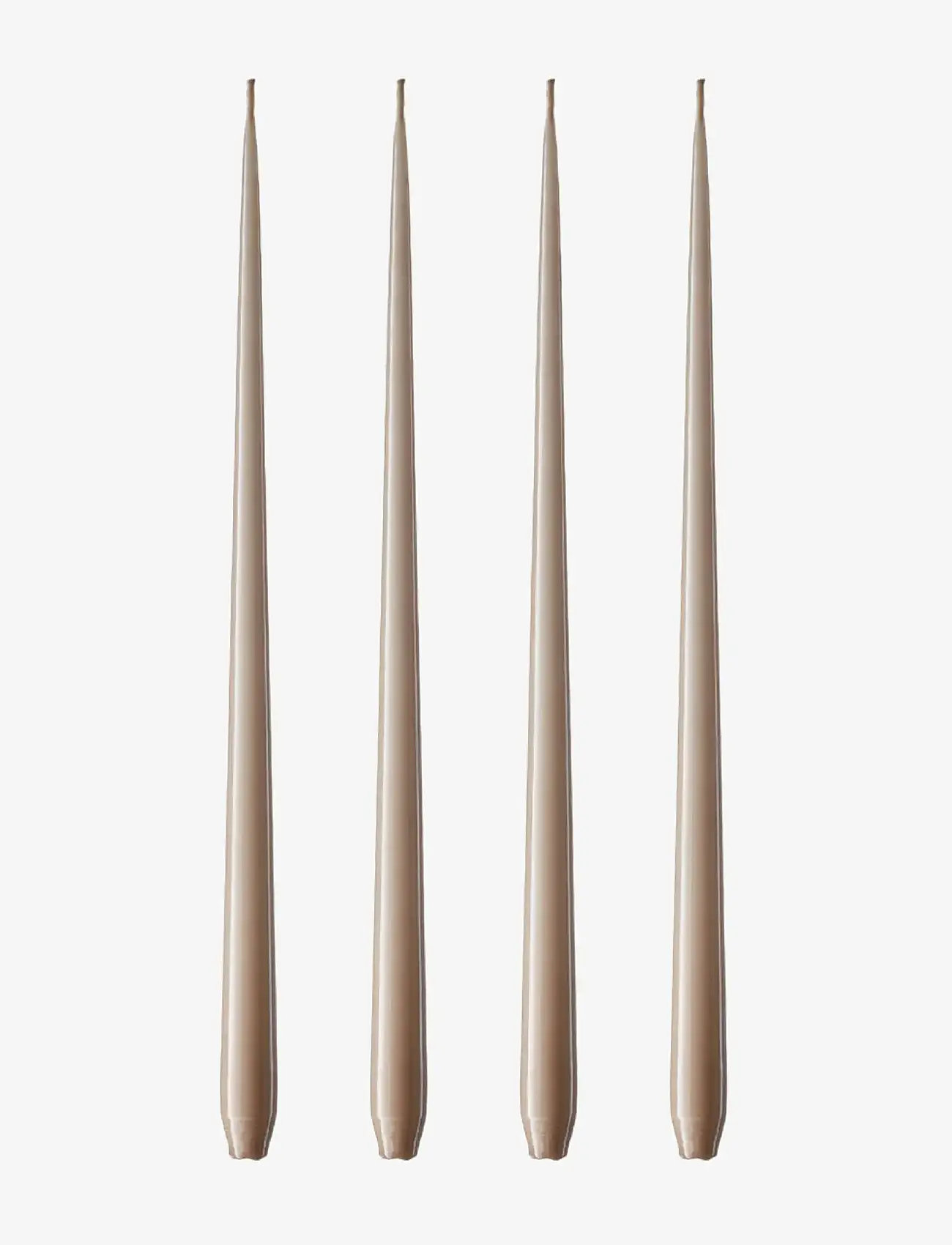 ester & erik - Taper candle 32cm 4-pack - pikad küünlad - 18 nougat note - 0